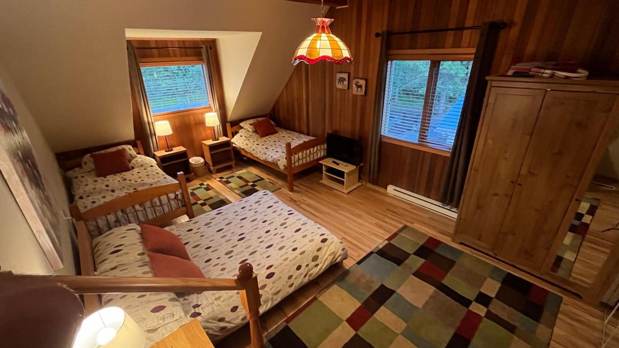 Bear Paw Lodge 戈尔登 外观 照片