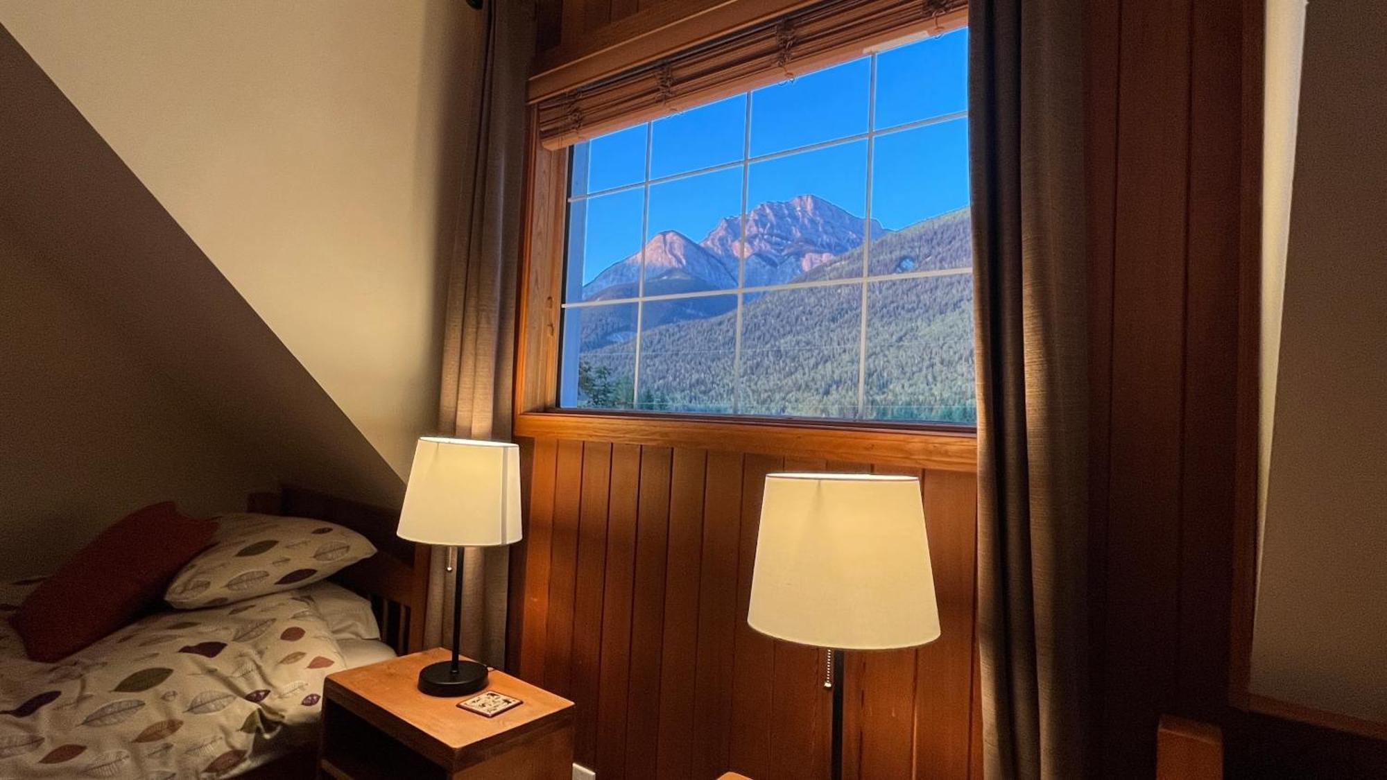 Bear Paw Lodge 戈尔登 外观 照片